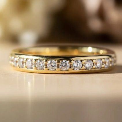 Zlata obrucka diamant