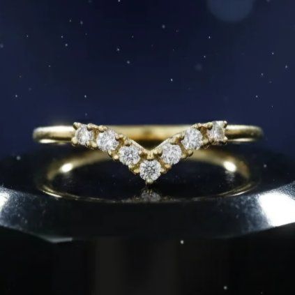 zlat%C3%BD%20V%20prsten%20diamant